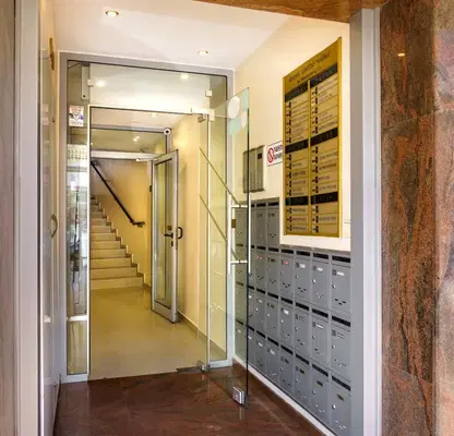 Photo 3 — Office in Ruse, Centyr