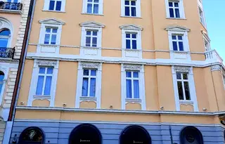 Офис в София, Център