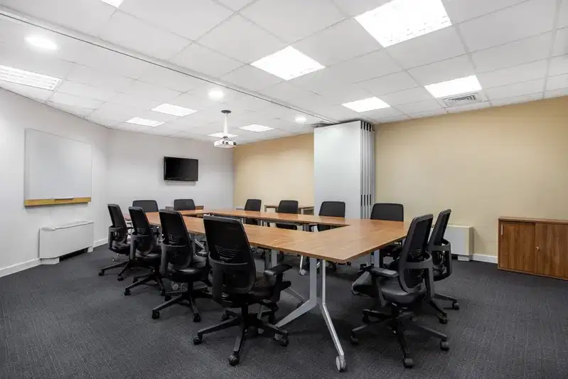 Office in Sofiya, Centyr