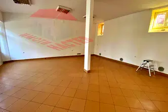 Офис в Шумен, Център