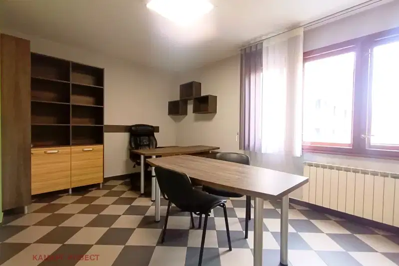 Office in Sofiya, Centyr