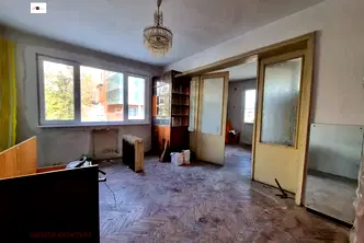 Офис във Велико Търново, Център