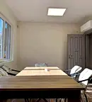 Офис във Варна, Център