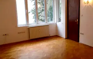 Офис в София, Център