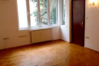 Офис в София, Център