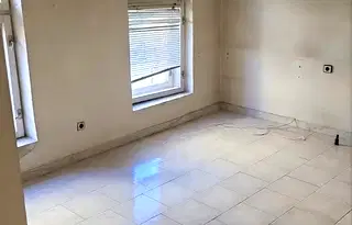 Офис в Русе, Център