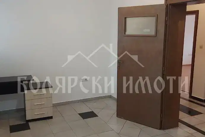 Офис във Велико Търново, Център