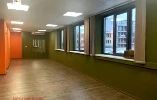 Офис във Враца, Център