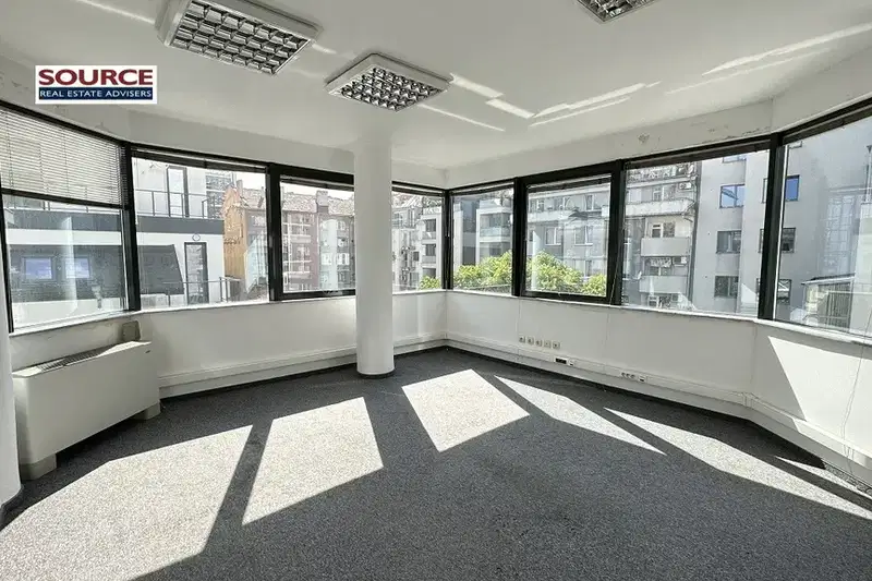 Office in Sofiya, Centyr