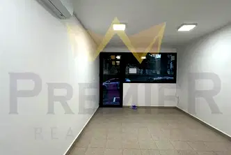 Офис във Варна, Център