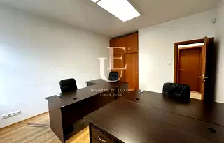 Офис в София, Център