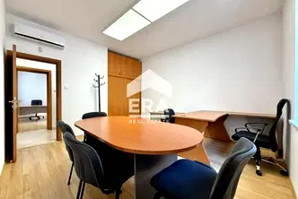 Офис в София, Център