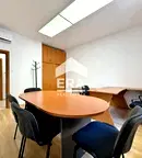 Офис в София, Център