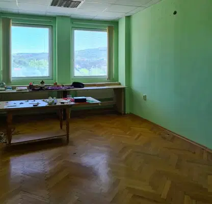Снимка 3 — Офис във Велико Търново, Център
