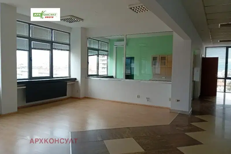 Office in Sofiya, Geo Milev
