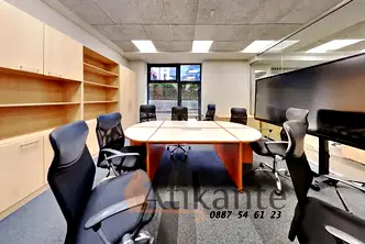 Офис в София, Хладилника