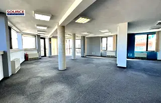 Офис в София, Хладилника