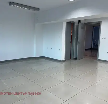 Photo 4 — Office in Pleven, Idealen Centyr