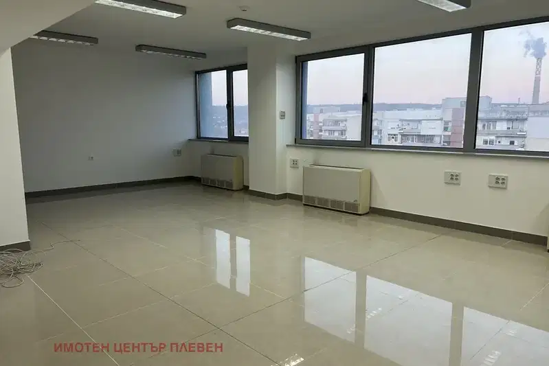 Office in Pleven, Idealen Centyr