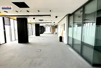 Офис в София, Изток