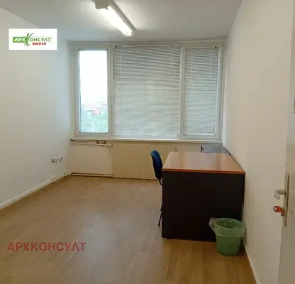 Снимка 3 — Офис в София, Изток