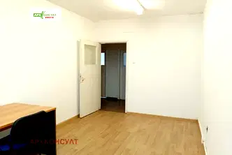 Офис в София, Изток