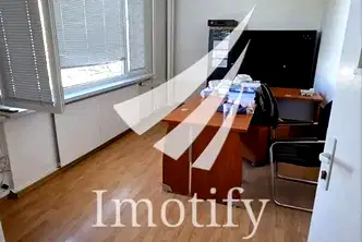 Офис в София, Изток