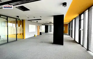 Офис в София, Изток