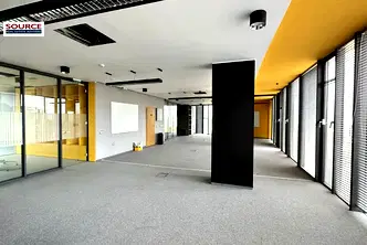 Офис в София, Изток
