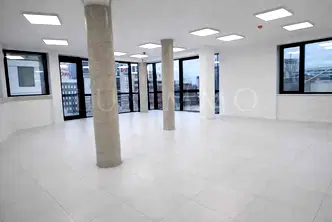 Офис в София, Кръстова вада
