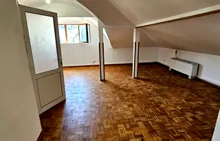 Офис в София, Летище София
