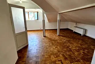 Офис в София, Летище София