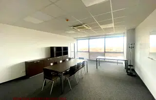 Офис в София, Летище София