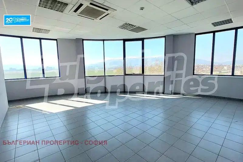 Офис в София, Левски В