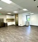 Офис в София, Хладилника