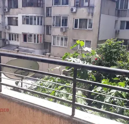 Снимка 5 — Офис във Варна, Лятно кино Тракия
