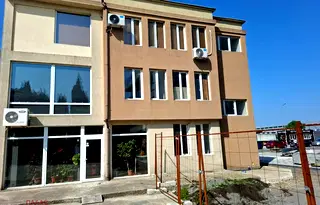 Офис в Бургас, Мадика