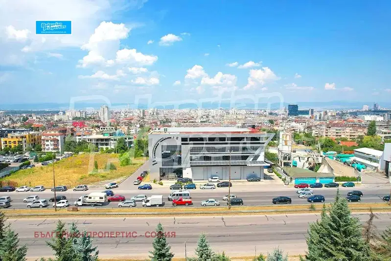Офис в София, Манастирски ливади