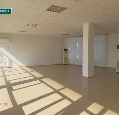 Photo 2 — Office in Varna, Metro