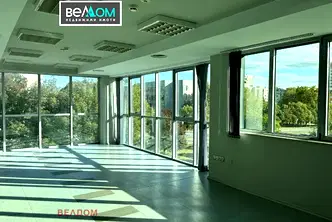Офис във Варна, Младост 1
