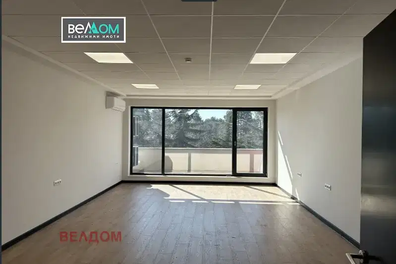 Офис във Варна, Младост 2