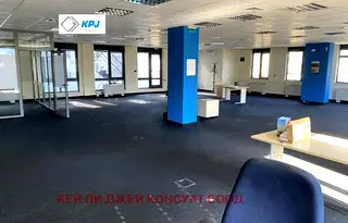 Офис в София, Младост 4