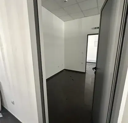 Photo 3 — Office in Sofiya, Oborishte