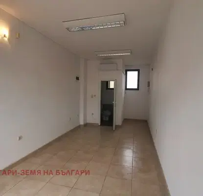 Photo 2 — Office in Pernik, Prigarov Raion