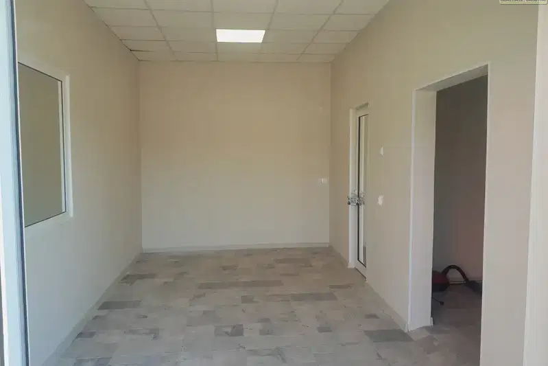 Офис в Монтана, Широк център
