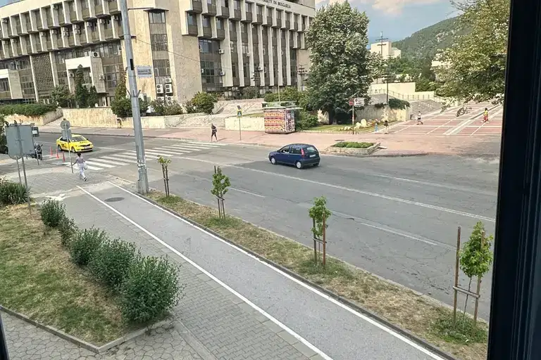 Office in Благоев, Широк център