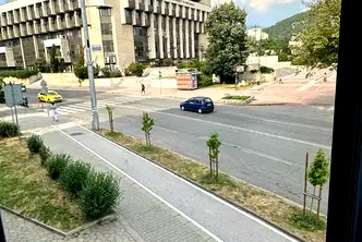 Офис в Благоев, Широк център
