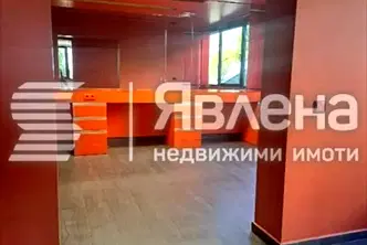 Офис в Благоев, Широк център