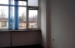 Офис в София, Военна рампа