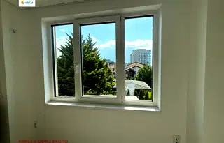 Офис в София, Враждебна